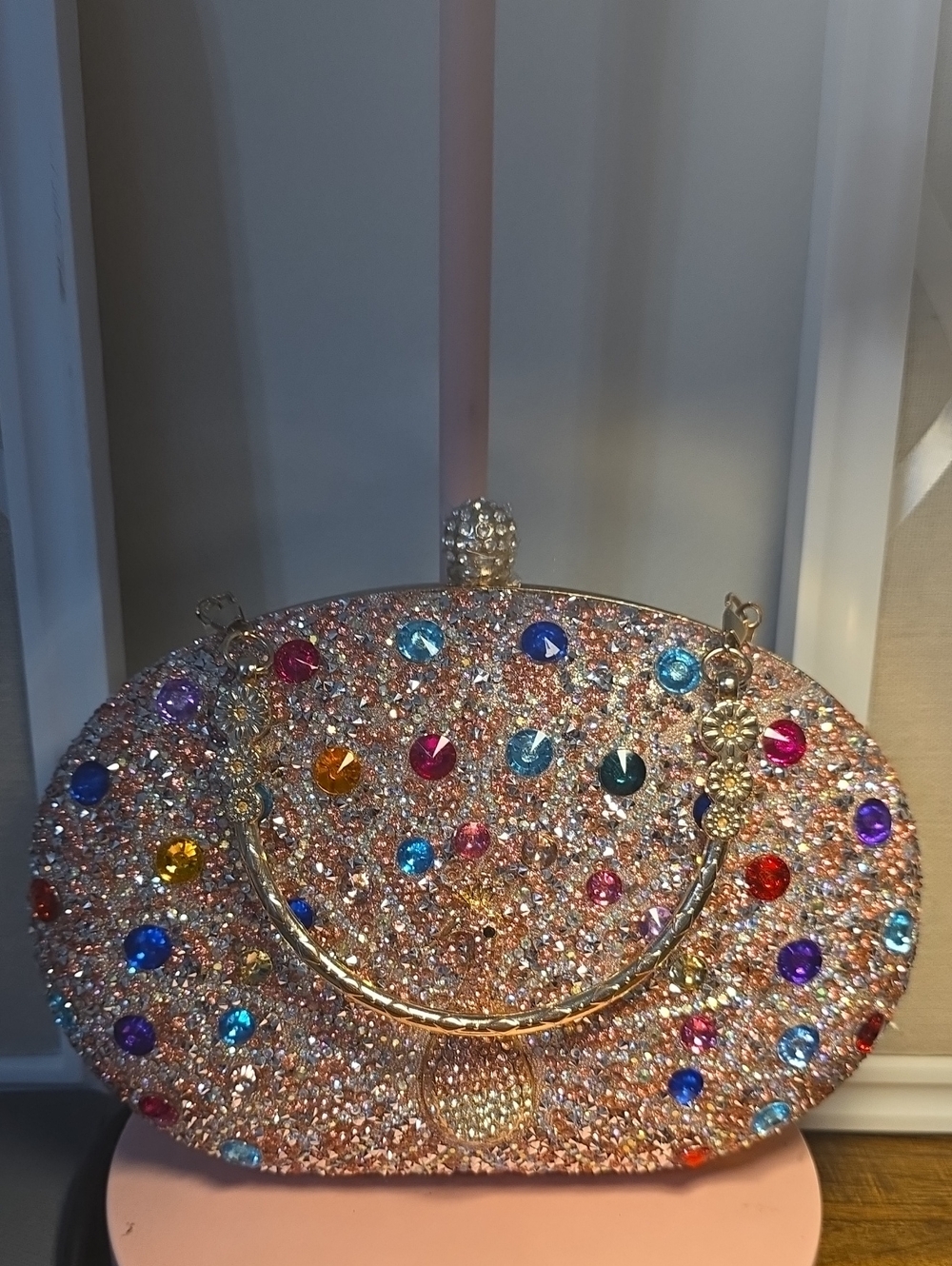 Sassified Boutiqur Nwt Jeweled Pink Oval Evening Clutch with Gold Accents